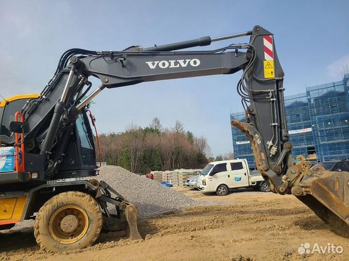 Колёсный экскаватор Volvo EW150, 2021