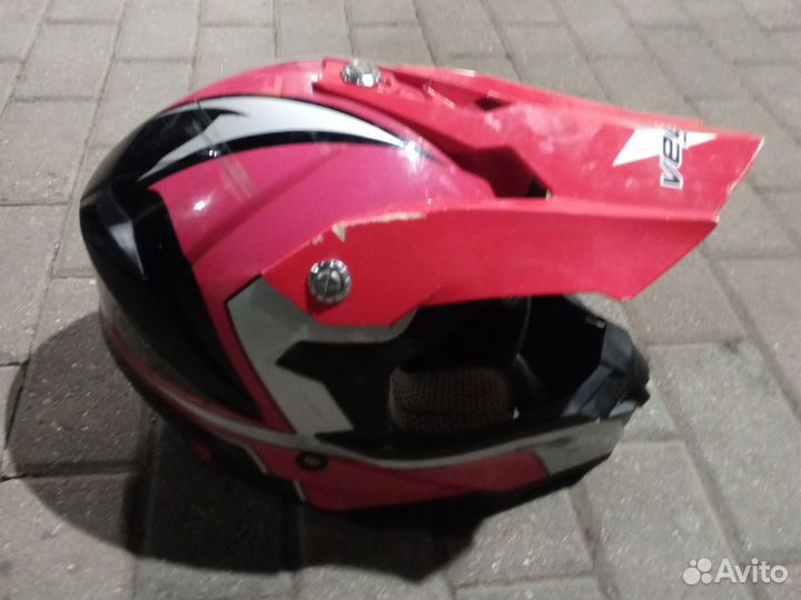 Горнолыжный шлем