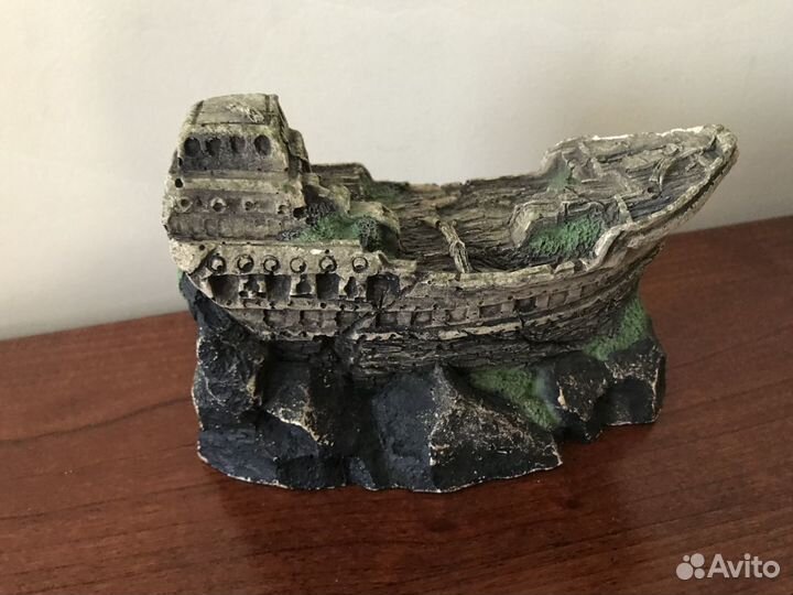 Фигурки для аквариума