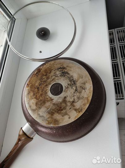 Сковорода и крышка 28см
