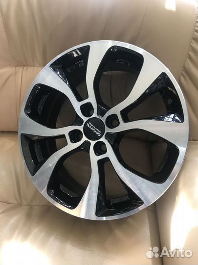 Диск литой 16 4*100 Et: 41 Dia: 60,1 Скад KL 296