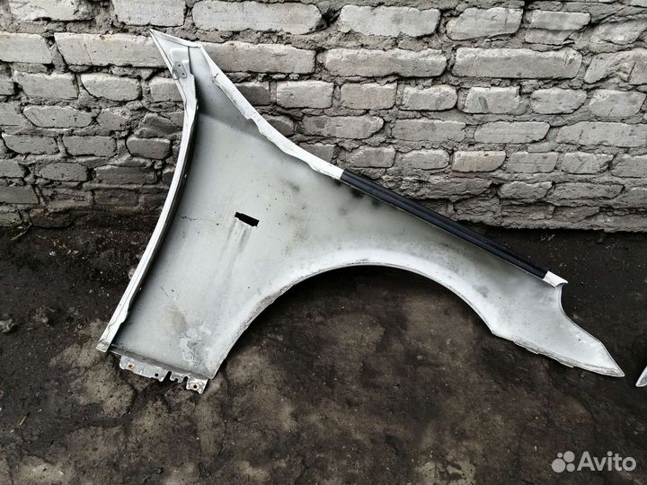 Крыло переднее белое бмв Е60 Е61