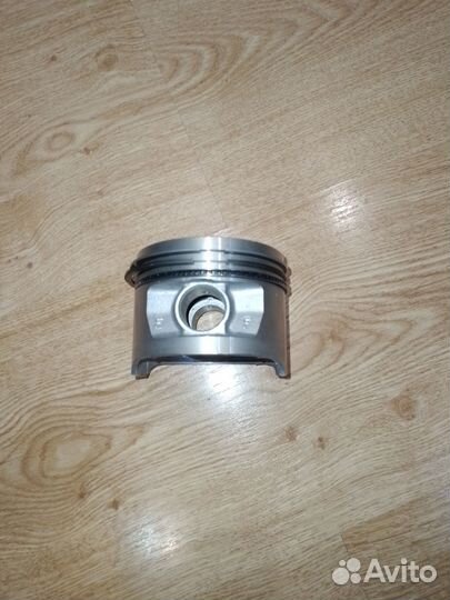 Комплект поршней Ford