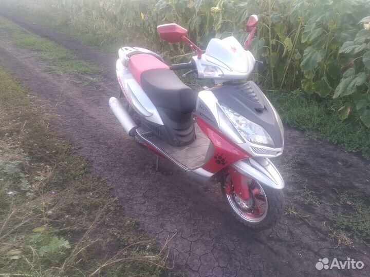 Скутер Ирбис Нирвана 150