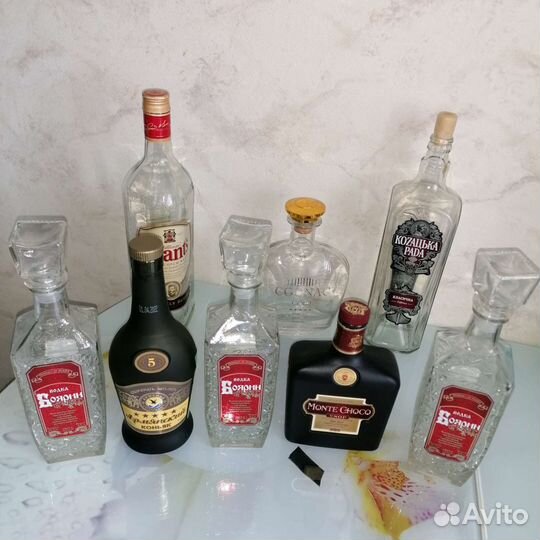 Бутылки для вина, чистые