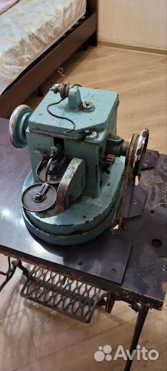 Продам скорняжную машинку