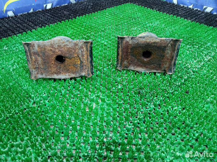 Отбойник Mitsubishi L200