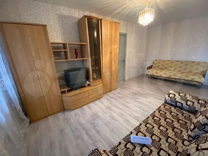 2-к. квартира, 57 м², 4/4 эт.