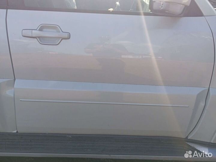 Дверь митсубиши Паджеро 4v98w