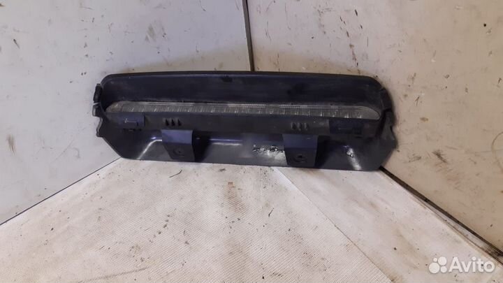 Стоп сигнал дополнительный Volvo V40