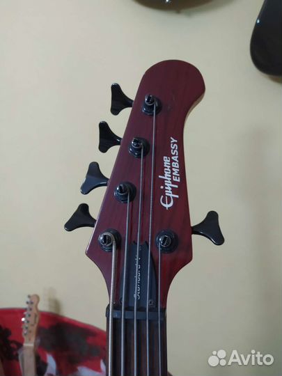 Бас гитара 5 струн