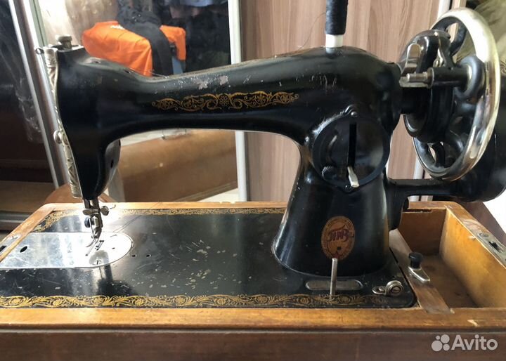 Швейная машинка подольская ручная СССР
