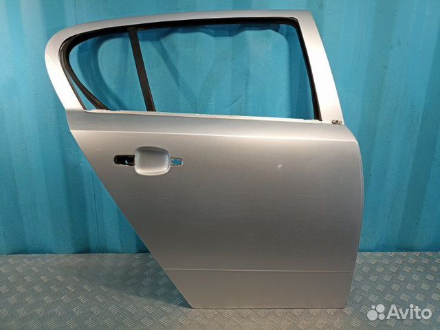 Дверь задняя правая Opel Astra H 1.4 Z14XEP