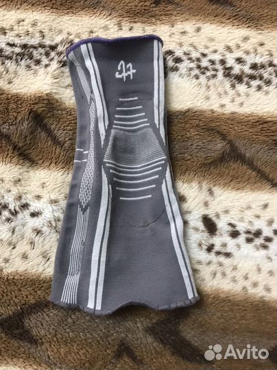 Наколенник