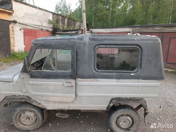 Крыша пластиковая на луаз с люком