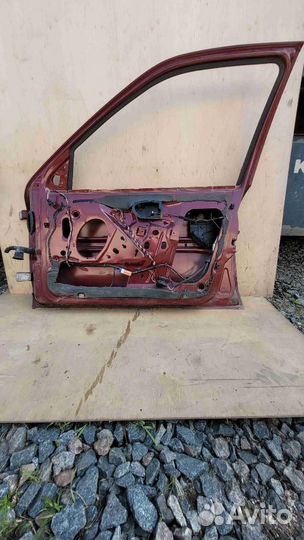 Дверь передняя правая Ford Mondeo