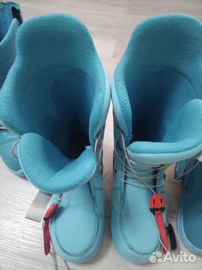 Сноубордические ботинки Burton mint женские