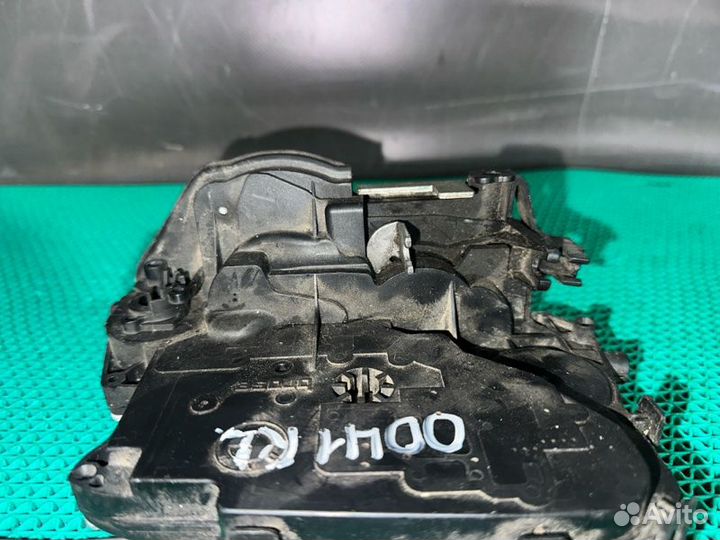 Замок боковой двери задний левый Bmw 3-Series E90