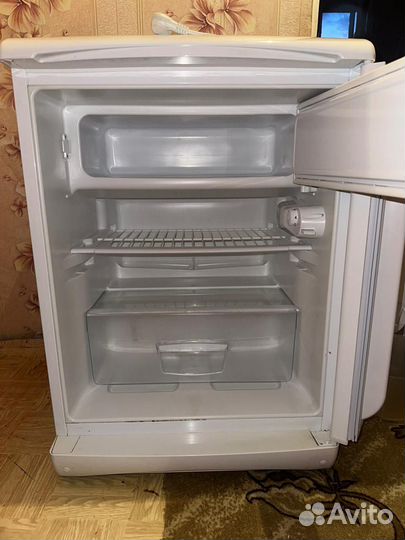 Холодильник маленький