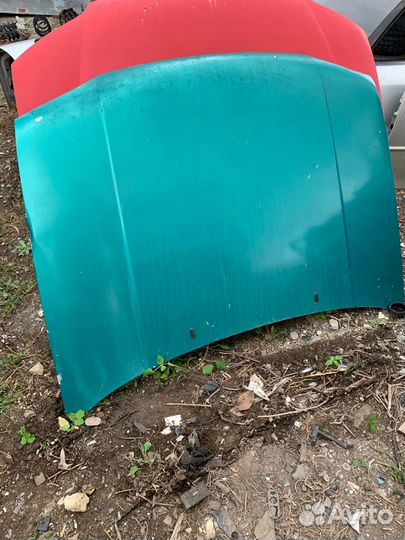 Капот Volkswagen Golf III