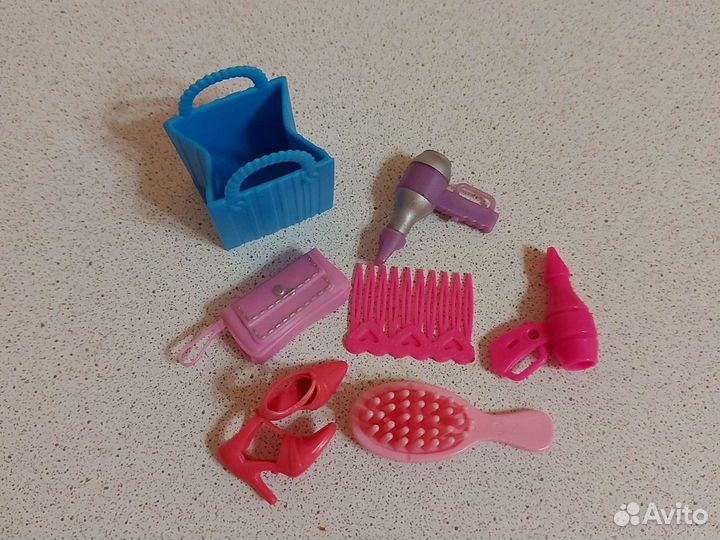 Кэн и Барби