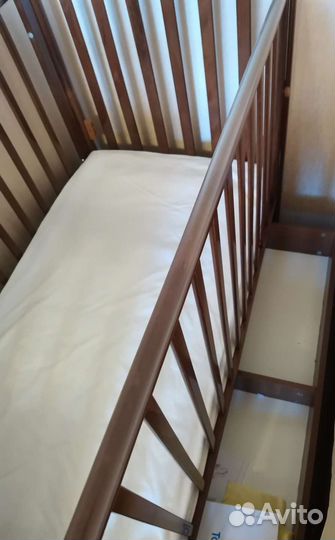 Детская кроватка из бука+матрас+наматрасник