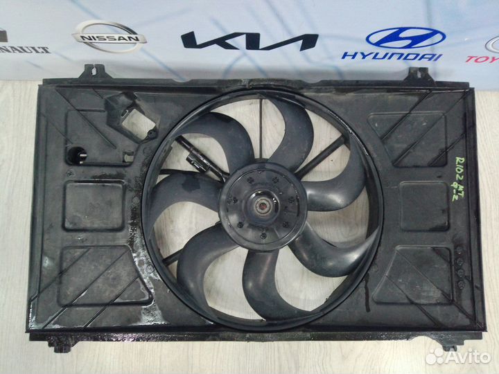 Вентилятор радиатора охлаждения двигателя диффузор