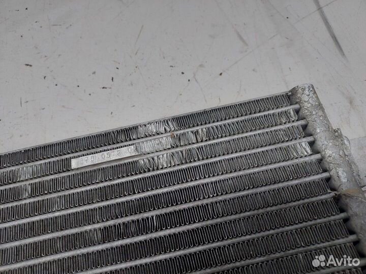 Радиатор кондиционера Infiniti QX56