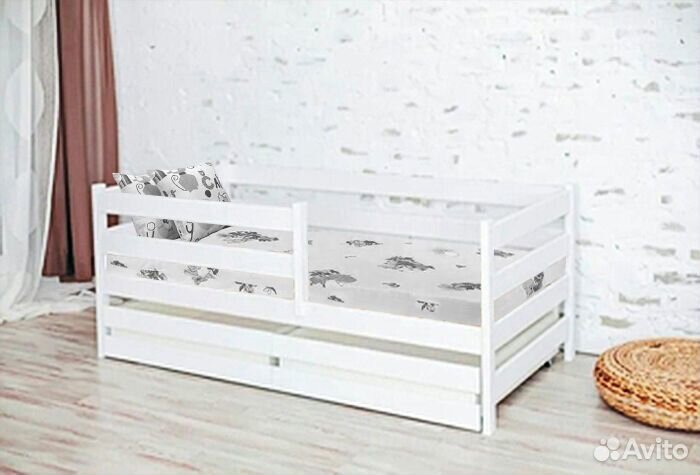 Кроватка высокий борт от 2х лет из натурального де