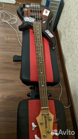 Басс гитара Yamaha