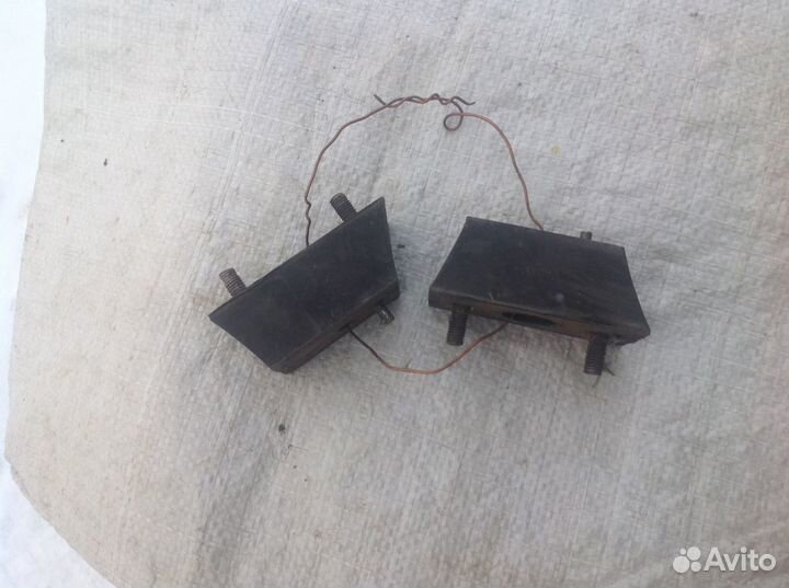 Подушки двигателя Волга