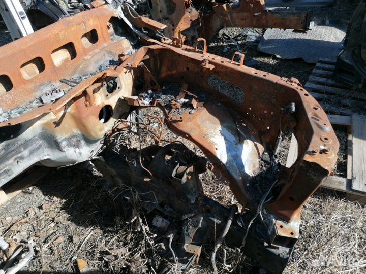 Лонжерон левый Nissan Patrol Y62 5.6 VK56VD 2013