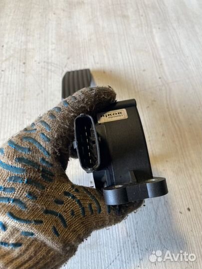 Педаль газа Chevrolet Niva 2020