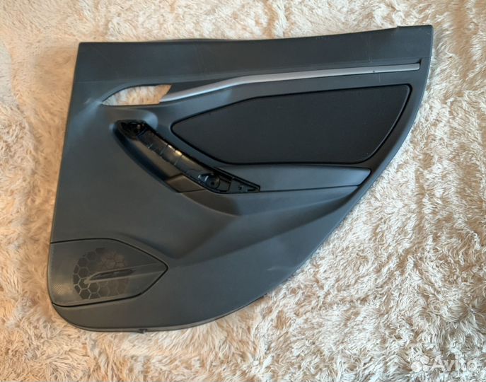 Дверные карты на Весту