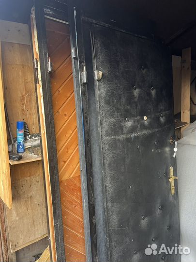 Металлическая дверь бу