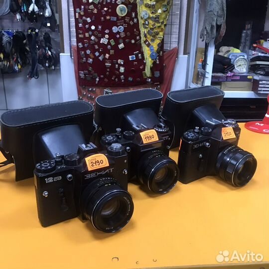 Плёночные фотоаппараты Зенит в ассортименте