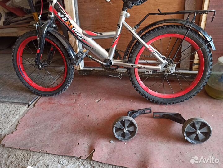 Детский велосипед 16