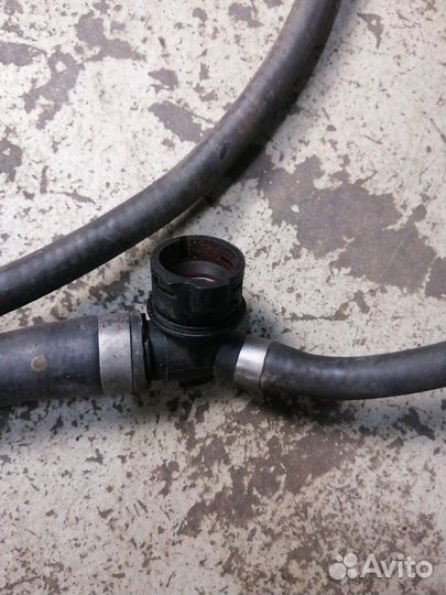 Патрубок системы отопления Mercedes-Benz E-Class