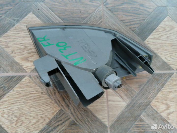 Поворотник к фаре правый Nissan X-Trail T30