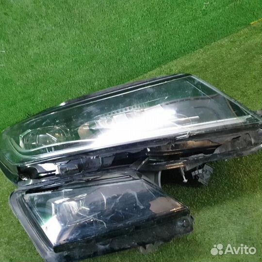 Фара правая Шкода Кодиак (2016-2022)