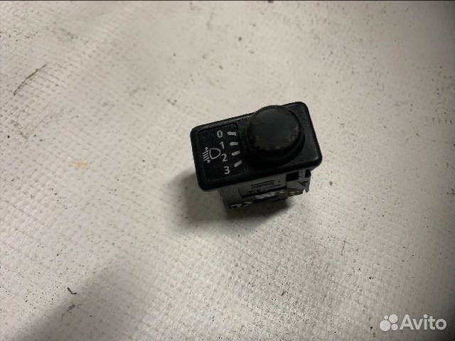 Кнопка регулировки корректором фар Nissan Almera