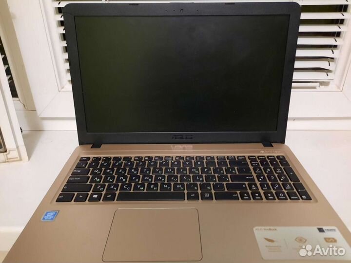 Ноутбук Asus VivoBook