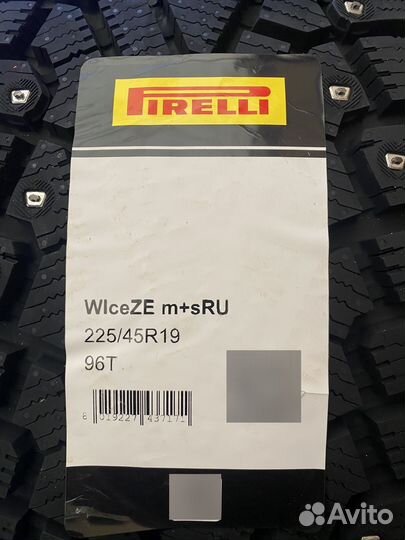 Pirelli Ice Zero 225/45 R19 96T