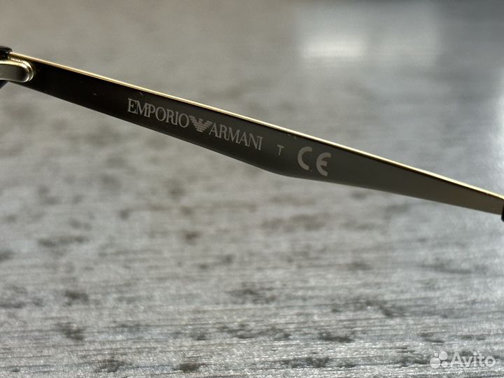 Солнцезащитные очки emporio armani