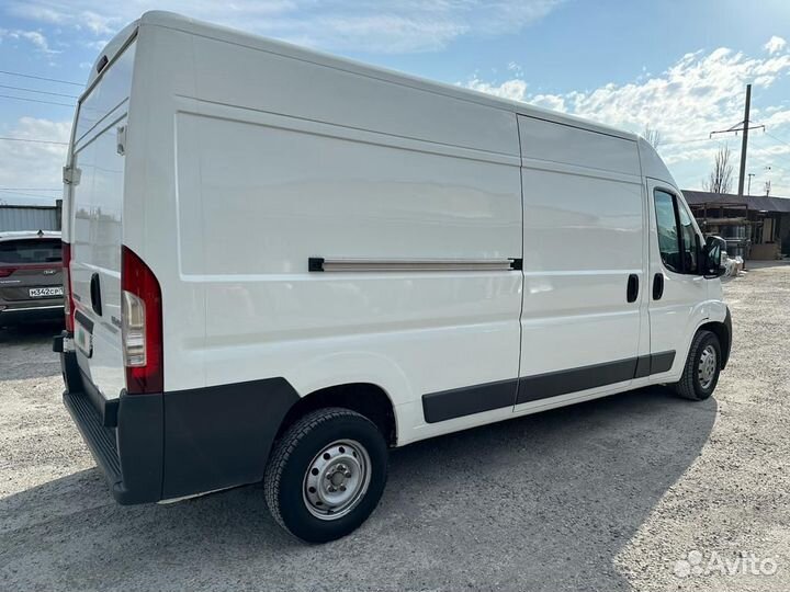 Peugeot Boxer цельнометаллический, 2014
