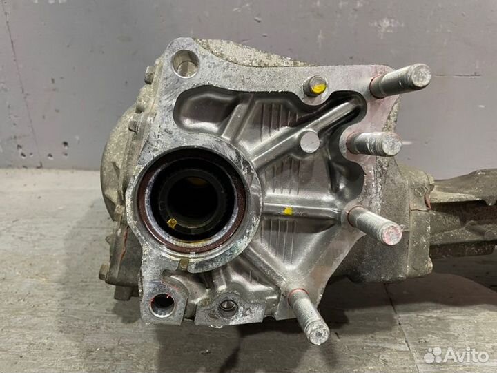 Раздатка Toyota Isis ANM15