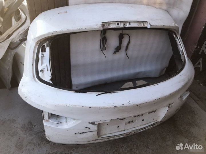 Крышка багажника Infiniti Qx70