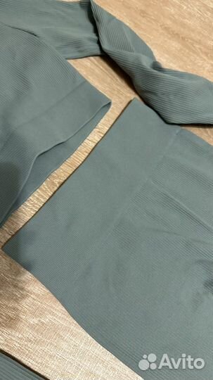 Спортивный костюм новый