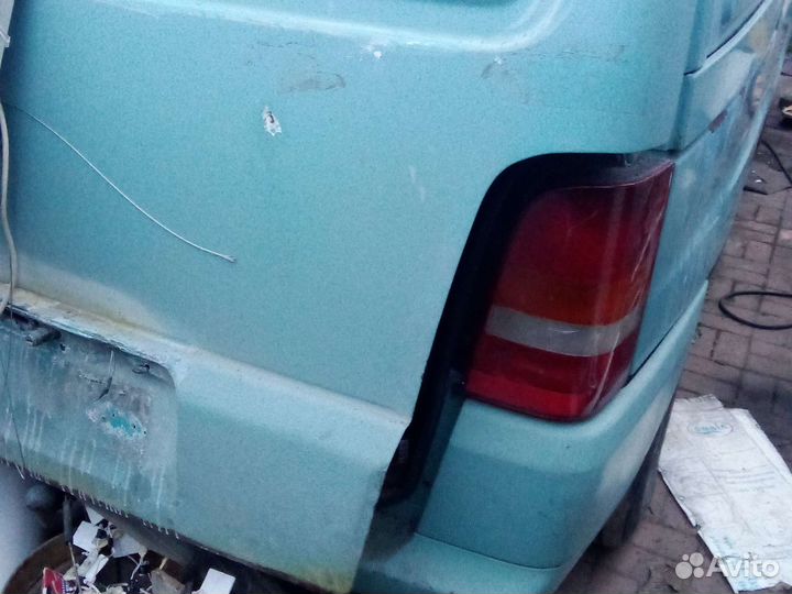 Целиком авто Вито Мерседес на запчасти