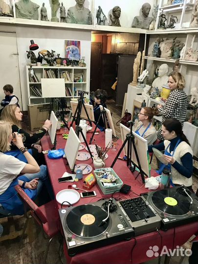 Скульптура и Живопись, Отдых от телефона